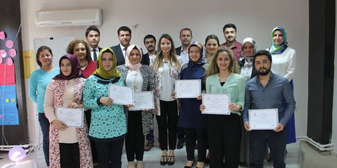 Üreme Sağlığı Eğitimi Alanlara Sertifikaları Verildi