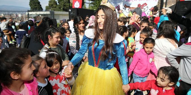 Agora’da Bayram Coşkusu Yaşandı