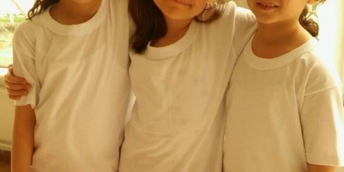 21 Küçük Oyuncu “Eşek Kafası Haydar Ve Bir Congoloz Dev Masalı” Oyununu Sahneledi