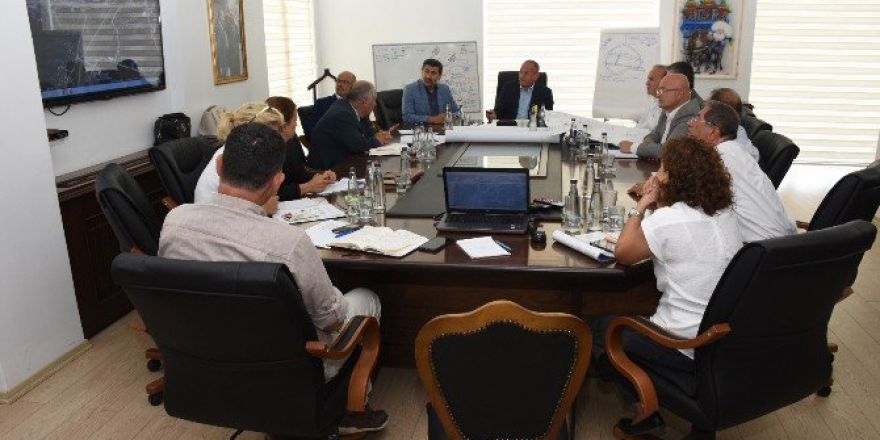 Başkan Keleş, Haftalık Toplantıda Projeleri Konuştu