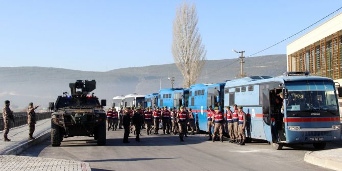 Vali Ve Alay Komutanı Dinleniyor