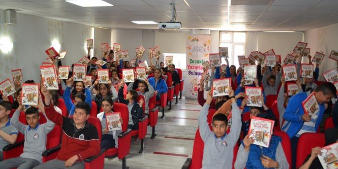 Çocuk Edebiyatı Atölyeleri Devam Ediyor