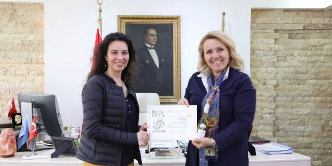 Altın Madalyalı Balcıoğlu’na Başkan Uyar’dan Teşekkür