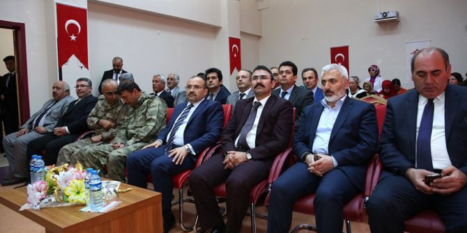 Engelli Vatandaşlara Akülü Araçları Teslim Edildi