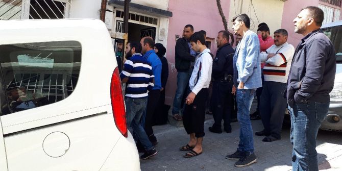 El, Kol Ve Ağzı Bağlanan Suriyeli Kadının Para Ve Ziynet Eşyalarını Gasp Ettiler