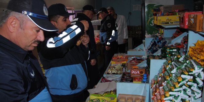 Zabıta Ekipleri Okul Kantinlerini Denetledi