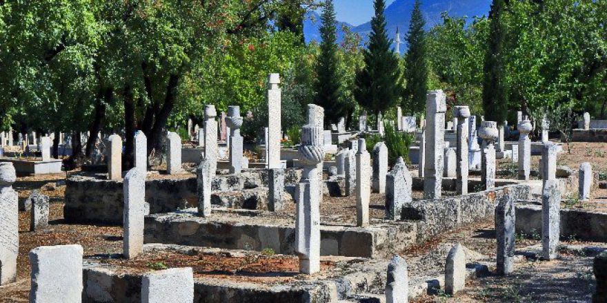 Tarihi İlbade Mezarlığı Kazı Çalışmaları Dokuzuncu Yılına Girdi