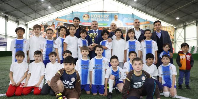 Süt Kupası’nda Şampiyon Mimar Sinan Oldu