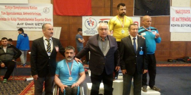 Büyükşehirli Halterciler Engel Tanımadı