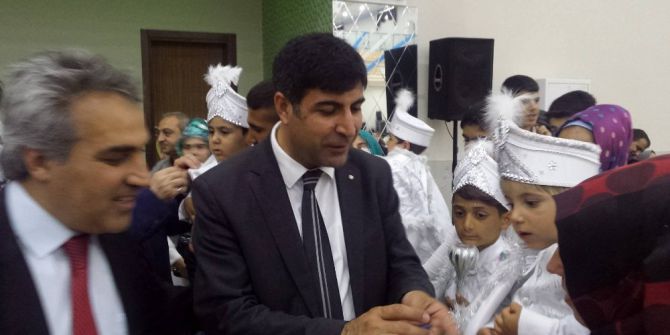 62 Çocuk Sünnet Ettirildi