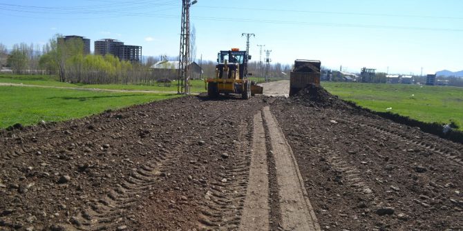 Muş Belediyesinden Yol Yapım Çalışması