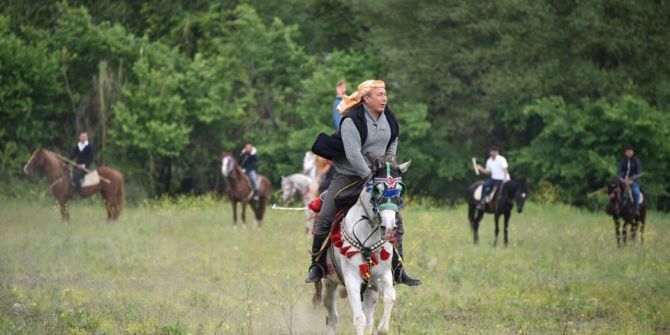 Soma’da Ata Sporu Cirit Yoğun İlgi Görüyor