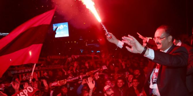 Uşak’ta Şampiyona Coşkulu Karşılama