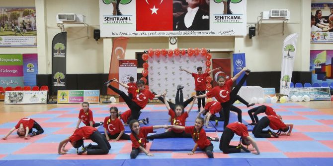 Spor Kültür Ve Sanat Tek Sahnede