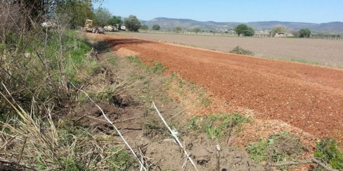 Üçpınar Mahallesi Ova Yollarına Düzenleme