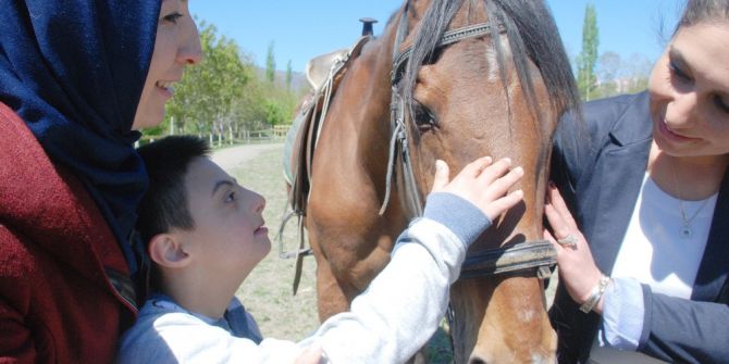 Özel Çocuklar Ata Binme Heyecanı Yaşadı