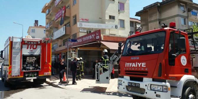 Lokantada Çıkan Yangın İtfaiyeyi Alarma Geçirdi