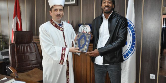 Nişanlısı İle Bozüyük’e Gelip Kendi Rızasıyla İslam’ı Seçti