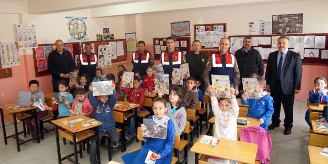 Jandarma, 23 Nisan’da Çocukları Unutmadı