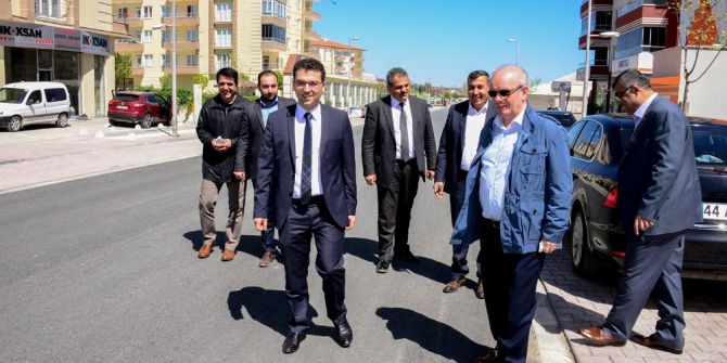 Yeni İlçe Garajı Güzergahında Asfalt Ve Düzenleme Çalışmaları Yapıldı