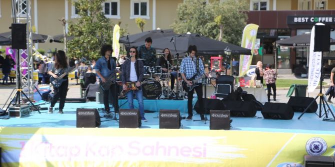 Bu Şenlikte Biletler Parayla Değil, Kitapla!