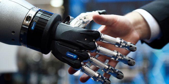 Robotlar Becerilerini Sergiledi