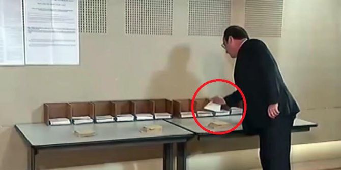 Hollande, Oy Kullanırken Kendi Partisinin Pusulasını Almaması Dikkat Çekti