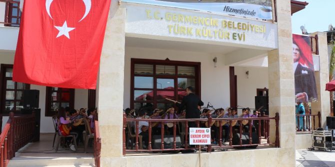 Ekrem Çifci İlkokulu Öğrencilerinden Germenciklilere Müzik Ziyafeti