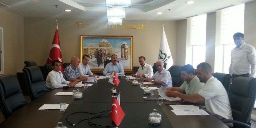 Van Ticaret Borsası Meclisi’nden Darbe Girişimine Kınama