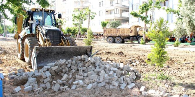 Silifke Belediyesi’nden Peyzaj Çalışmaları