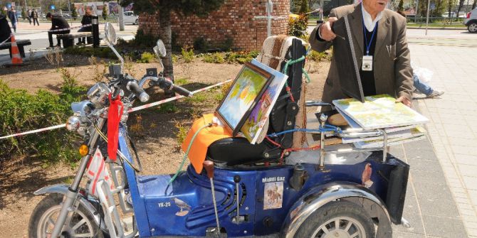 İlkokulda Kumun Üzerine Bir Resim Çizdi Ve Hayatı Değişti