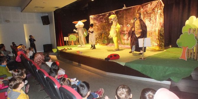 Malazgirt’e Tiyatro Gösterisi