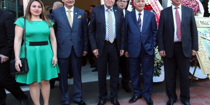 Tüsiav’dan Yenimahalle Belediye Başkanı Yaşar’a Özel Ödül