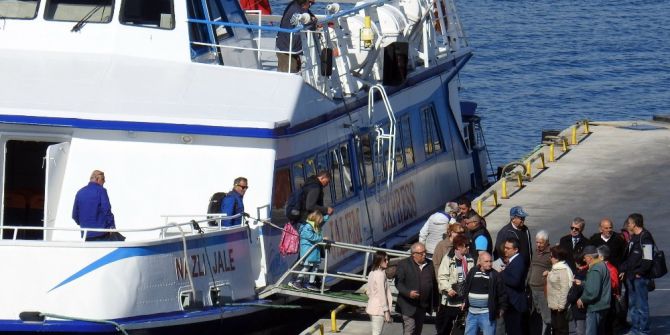 Dikili-midilli Arasında Karşılıklı Feribot Seferleri Başladı