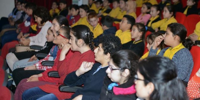 Cahit Zarifoğlu Hikayeleri Tiyatro Oldu