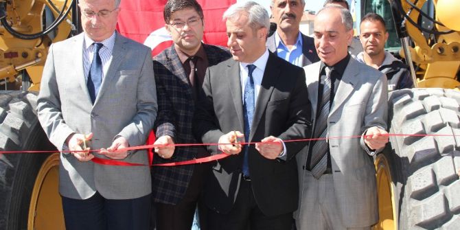 Elazığ İl Özel İdaresi, Bünyesine 4 İş Makinesi Kattı