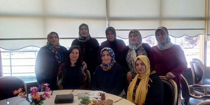 Başkan Çelik’in Eşi İkbal Çelik, Ak Partili Kadınlarla Bir Araya Geldi