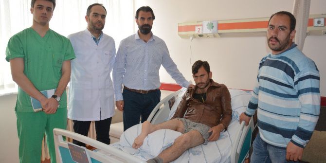 Protez Kullanabilmesi İçin Bacağı 180 Derece Ters Dikildi