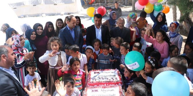 Kyk’dan Depremzede Öğrencilere Kırtasiye Yardımı