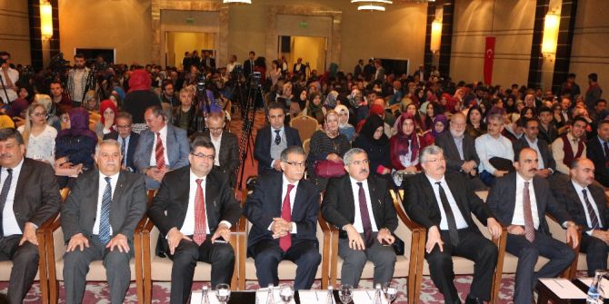 Konya’da Anadolu Mektebi Yazar Okumaları Projesi Paneli Başladı