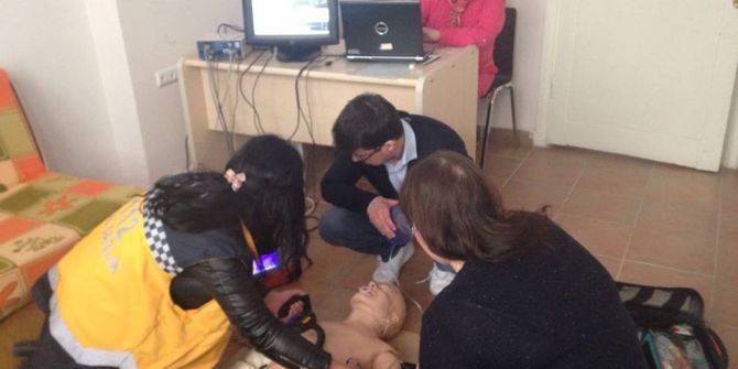 Erişkinlerde İleri Yaşam Desteği Eğitimini Alan 27 Kursiyere Sertifikaları Verildi