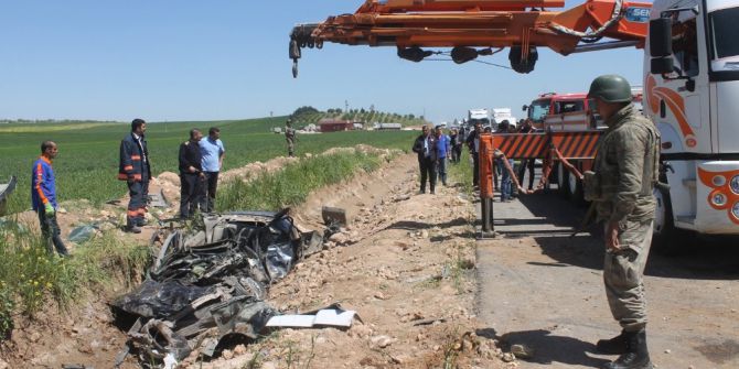 Mardin’de Tanker Otomobili Biçti: 2 Ölü, 1 Yaralı
