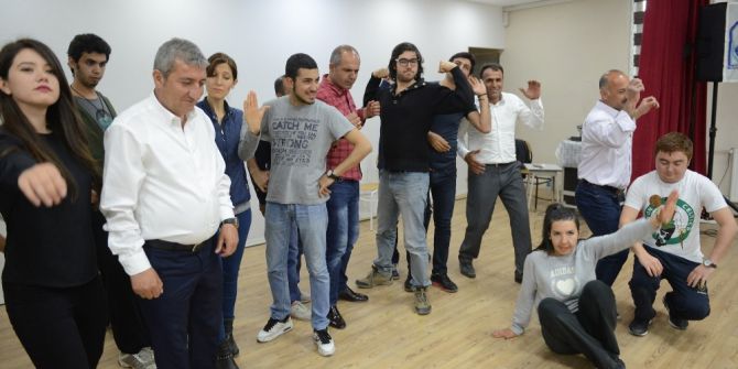 Tiyatro Atölyesi Eruh’a Taşındı