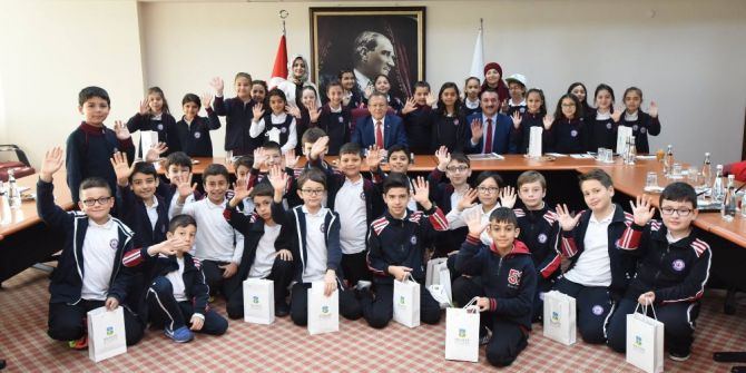 Başkan Uğur Öğrencilerle Tecrübelerini Paylaştı