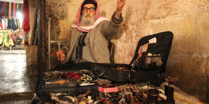 Yerli Anthony Quinn İşsiz Kalınca Tespih Satmaya Başladı