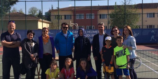 Tenis İl Birinciliği Ödülleri Verildi