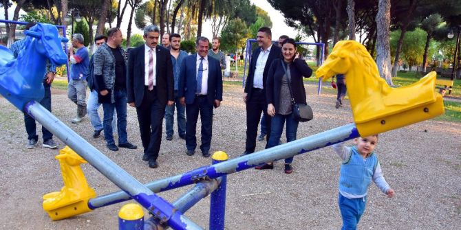 Başkan Alıcık Çocukları Eğlenirdi