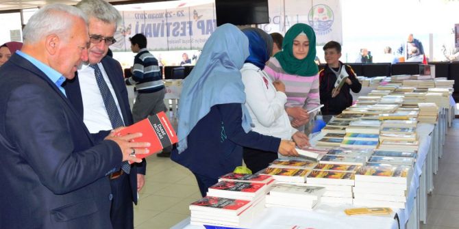 Lapseki’de 23-29 Nisan Kitap Festivali Etkinlikleri
