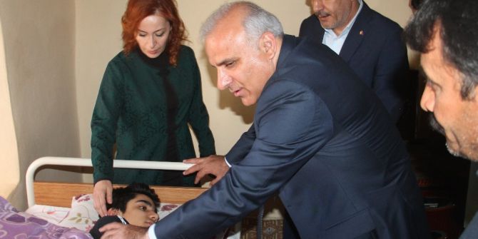 Bir Sürpriz Onu “Mutlu“ Etti