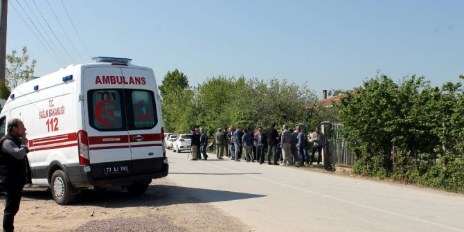 Çarptığı Genci Araziye Atıp Kaçtı